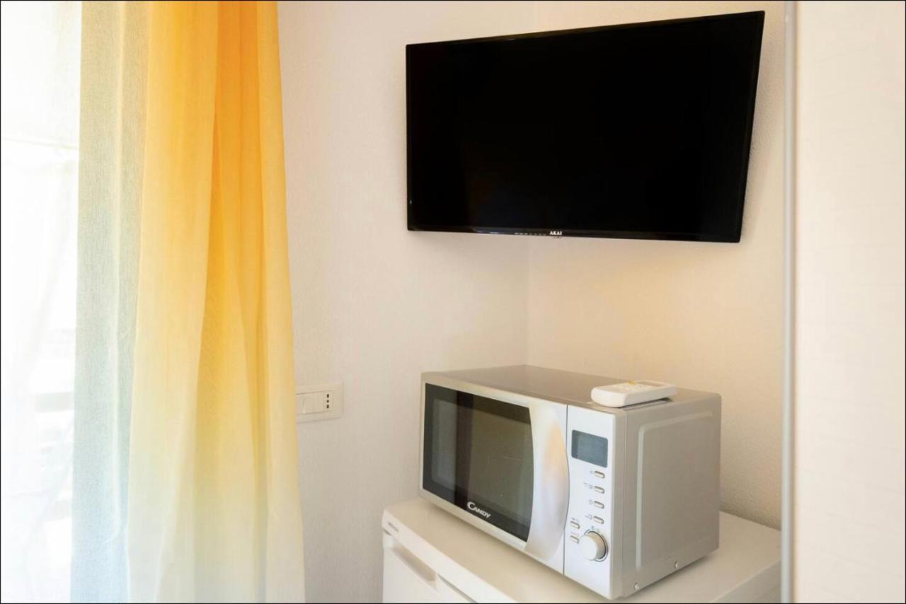 Casa Sharon Appartamento Vista Mare Ad Olbia Luaran gambar