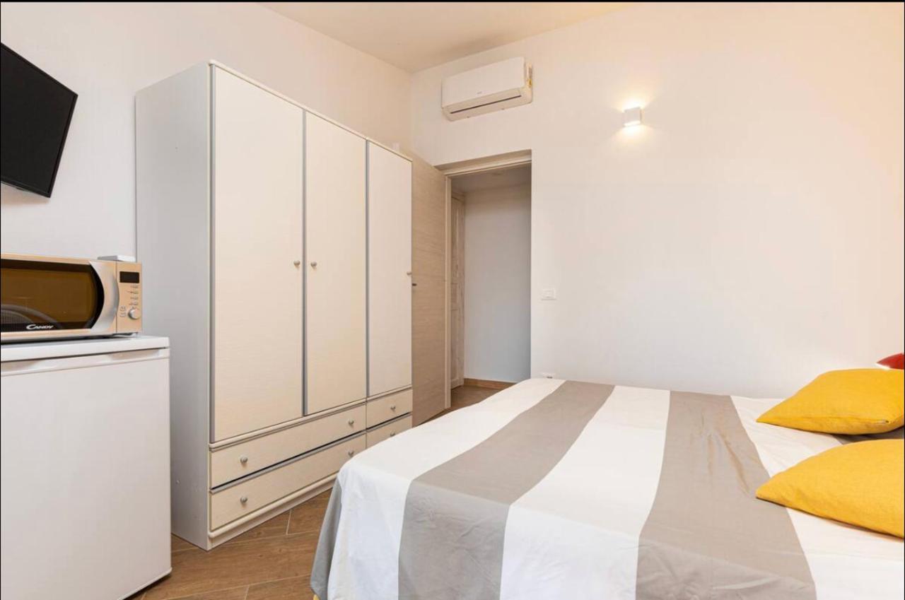 Casa Sharon Appartamento Vista Mare Ad Olbia Luaran gambar