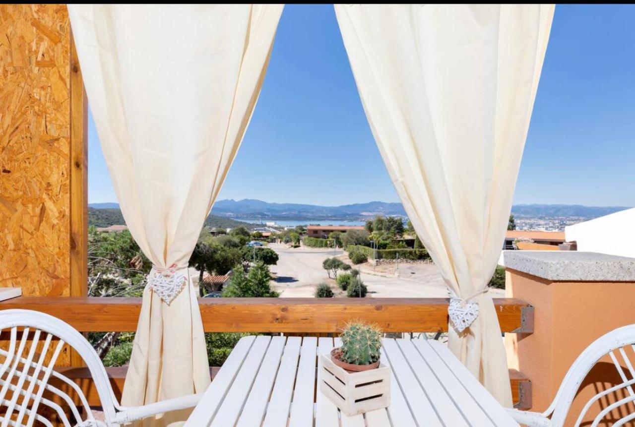 Casa Sharon Appartamento Vista Mare Ad Olbia Luaran gambar